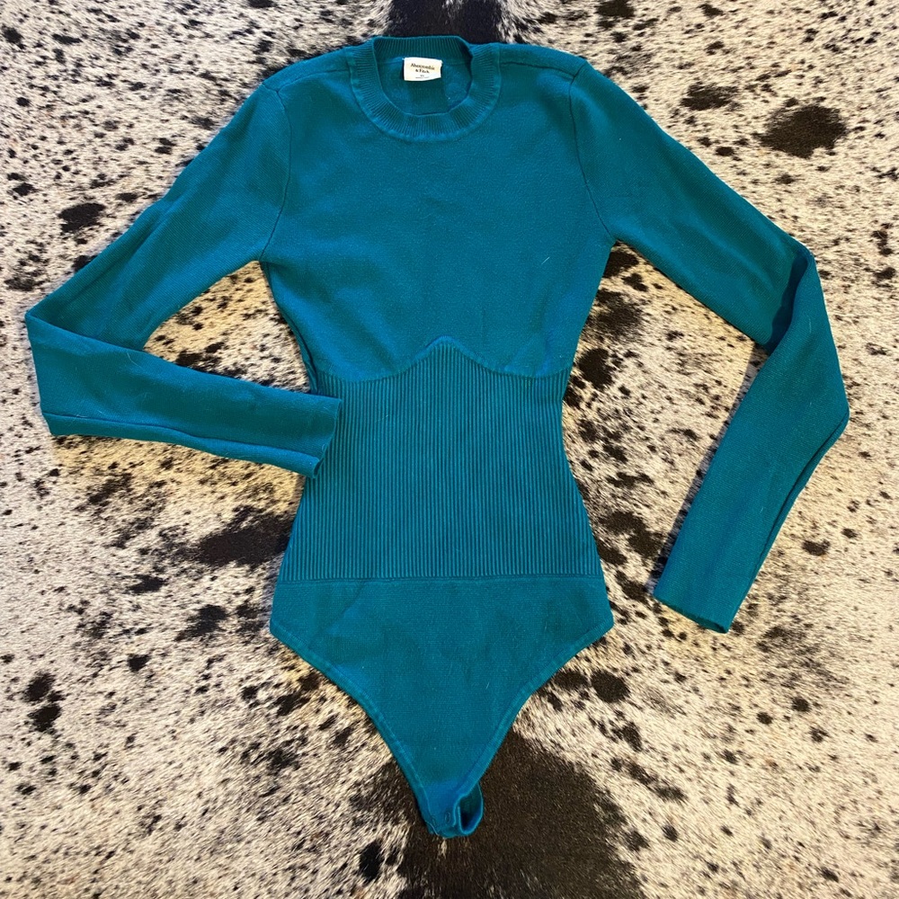Abercrombie & Fitch XS corset sweater bodysuit
